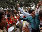 Bóng đá anh, ngoại hạng anh, lịch thi đấu euro 2012, Pakistan: Lãnh án tử hình vì múa hát tại đám cưới